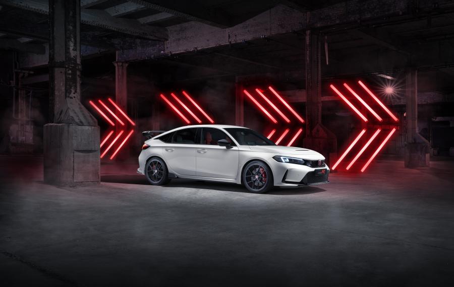  Honda Civic Type R 2022 года  (EU) (фото 2 из 10)